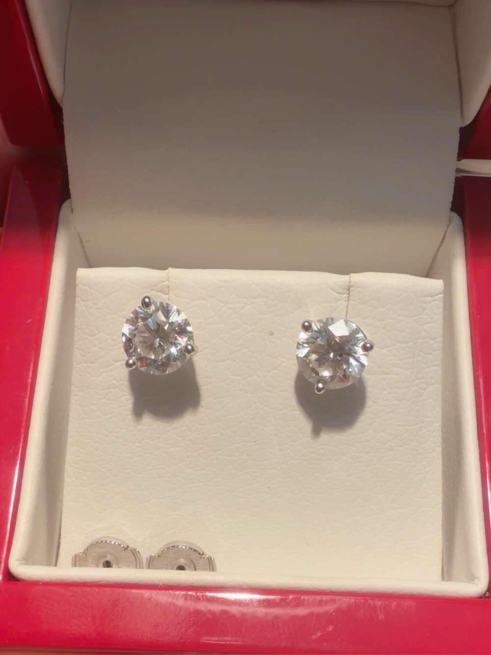 2.6 total CT Round NATURAL diamonds with 14K post. From James Allen